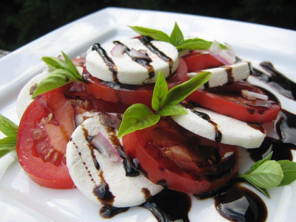 caprese-salad
